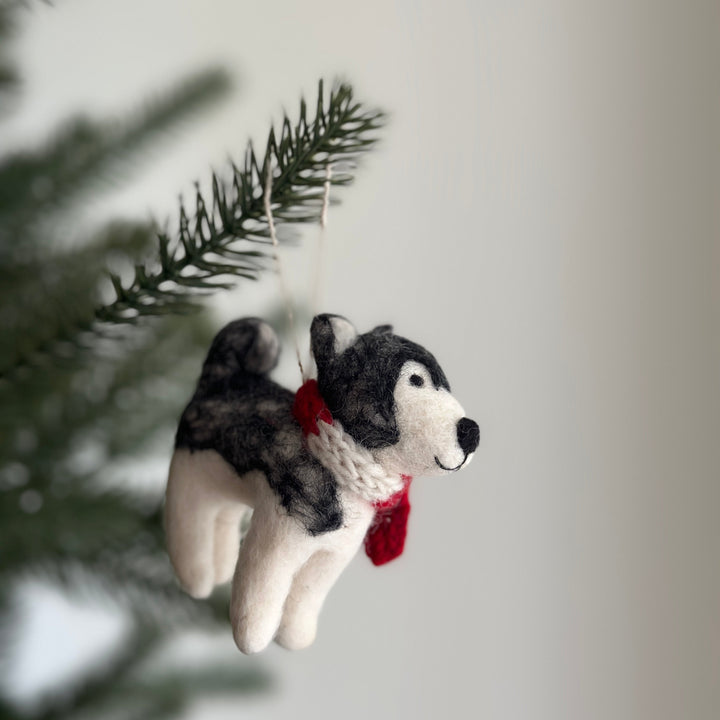 Felt Ornament - Christmas Husky with Red Scarf