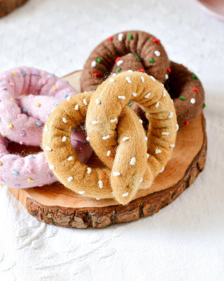 Felt Soft Pretzel