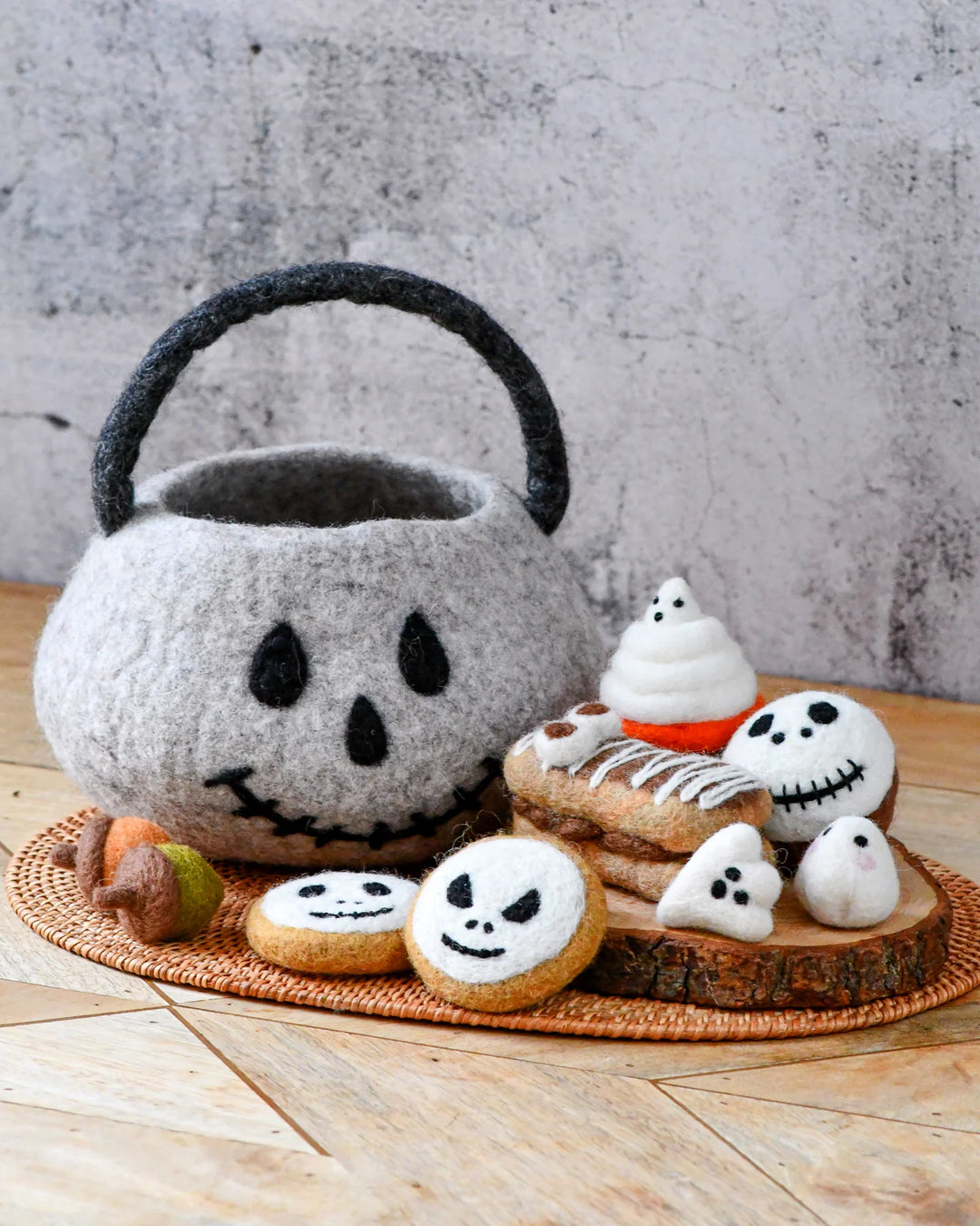 Felt Spooky Ghost Grazing Set