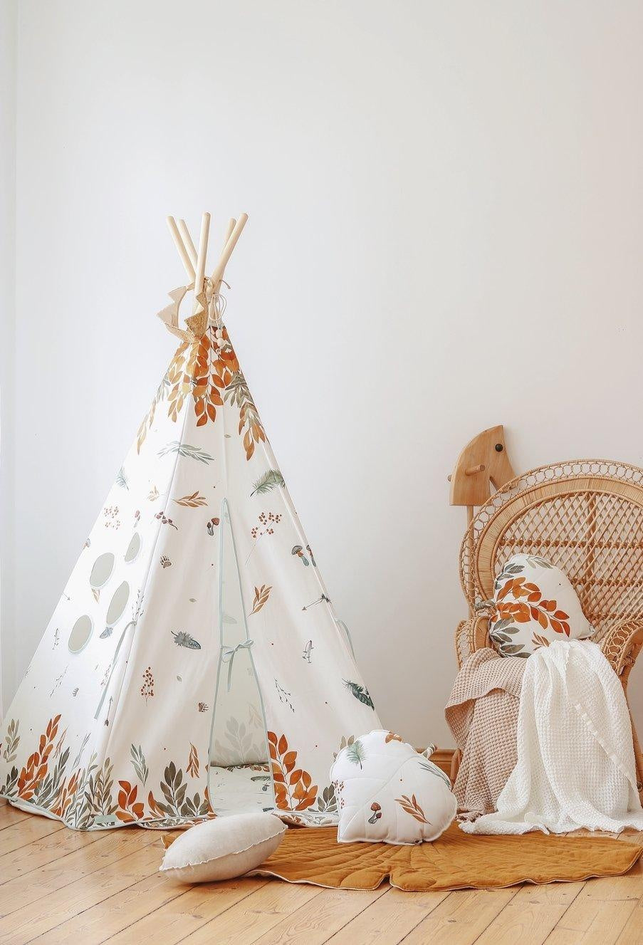 “Forest Friends” Teepee Tent