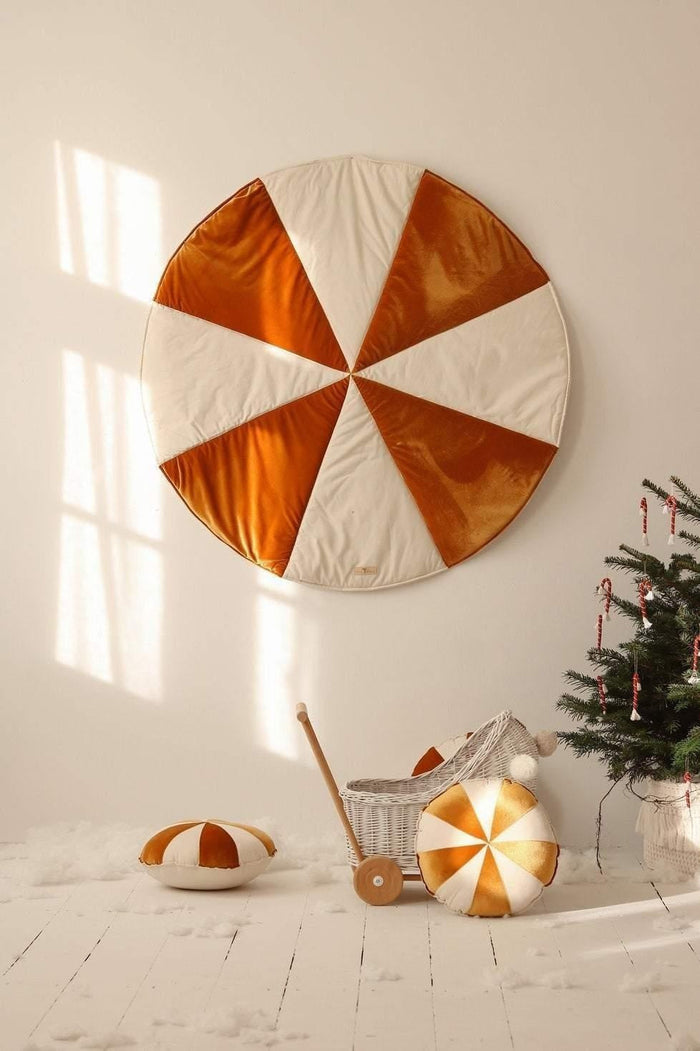 Christmas “Gold Candy” Round Patchwork Mat