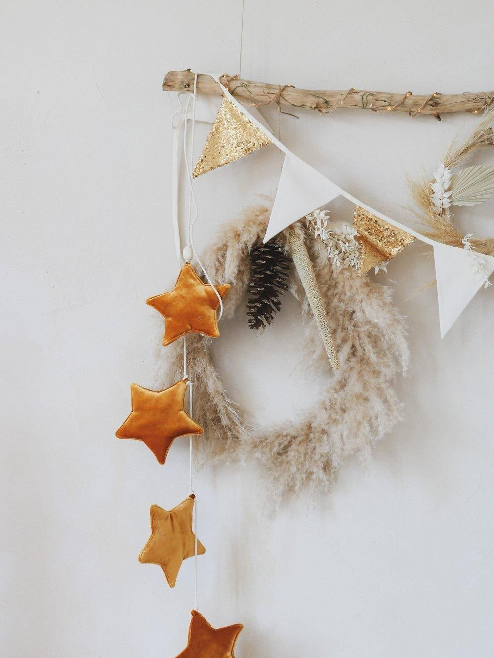 Velvet “Gold Dust” Garland with Stars