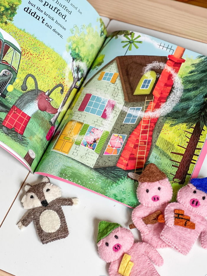 Three Little Pigs, Finger Puppet Set of 4