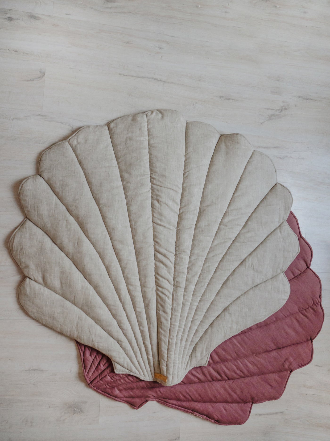 Linen “Sand” Shell Mat