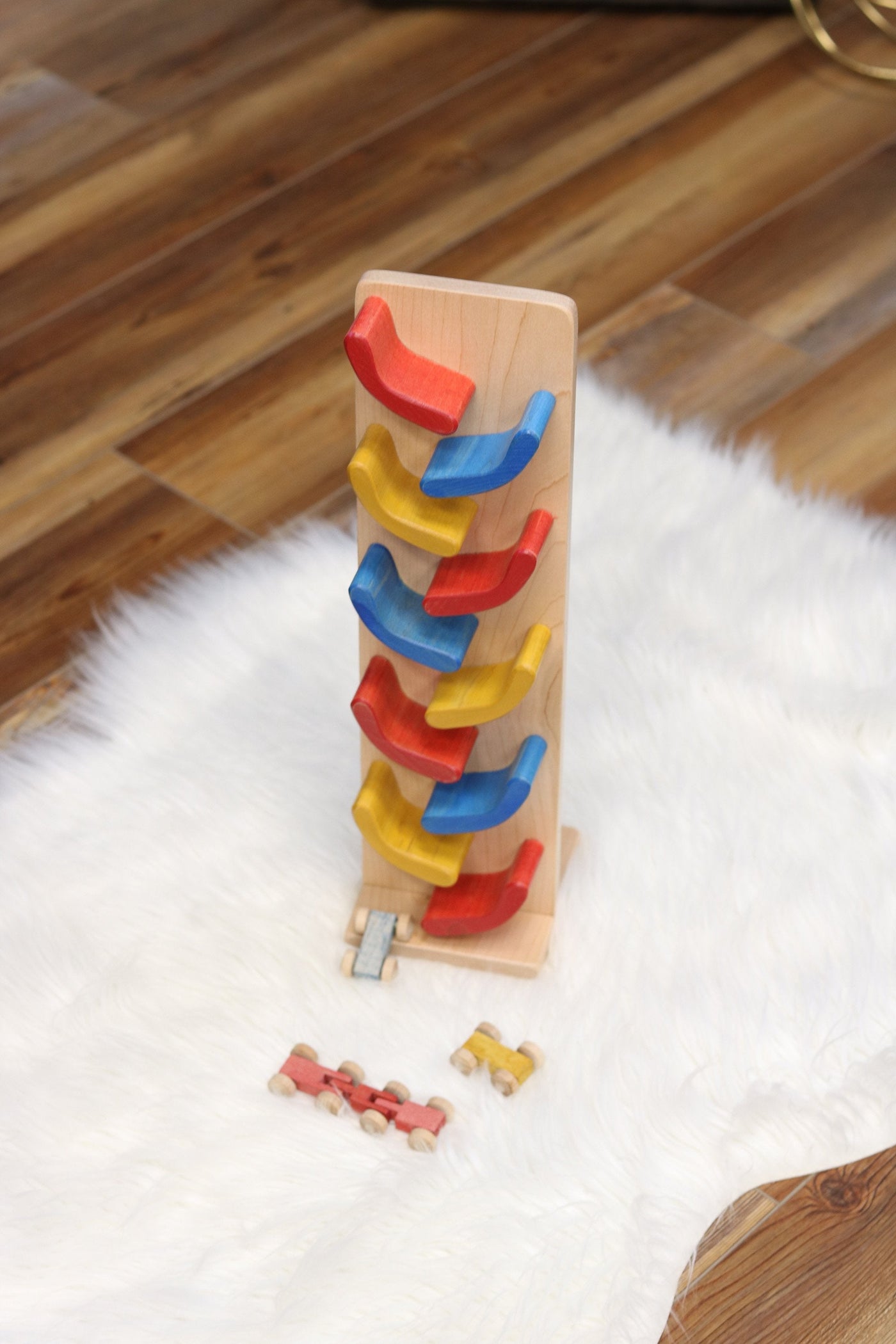 Mini Car Roller Wooden Toy, Pack of Cars Included