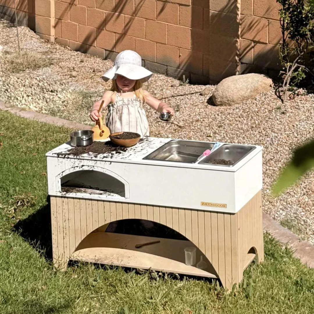 Milton & Goose Kai Mud Kitchen