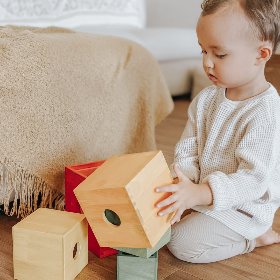 Sale Q Toys Rainbow Nesting Boxes