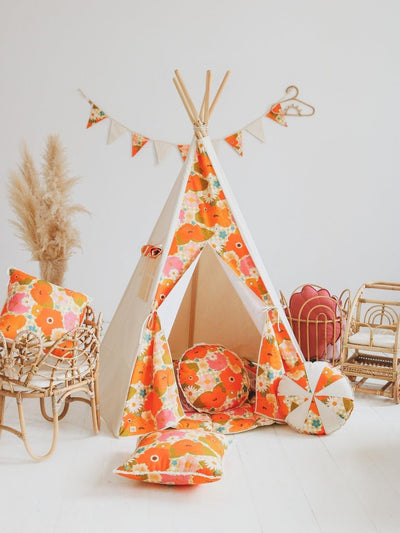 “Picnic with Flowers” Teepee Tent and Mat Set