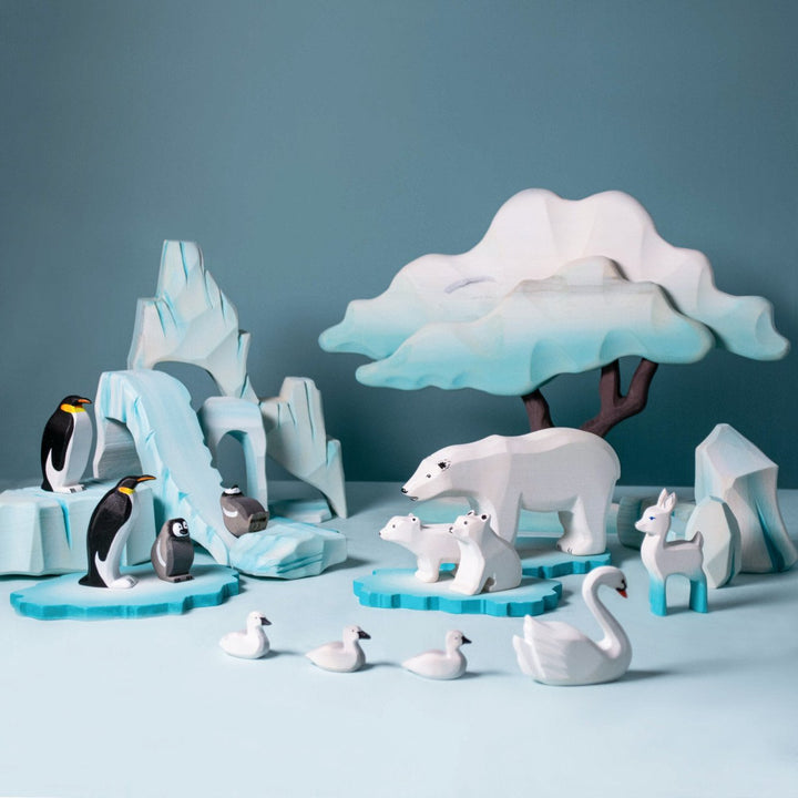 Bumbu Polar Bears and Ice Floe Set