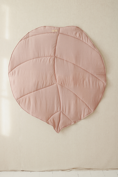 Linen “Powder Pink” Leaf Mat