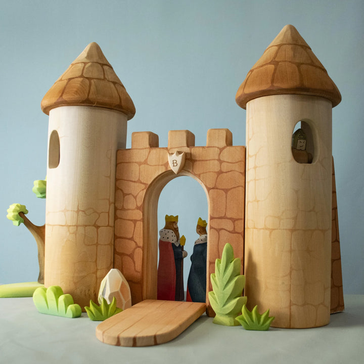 Bumbu Regal Family and Castle Set