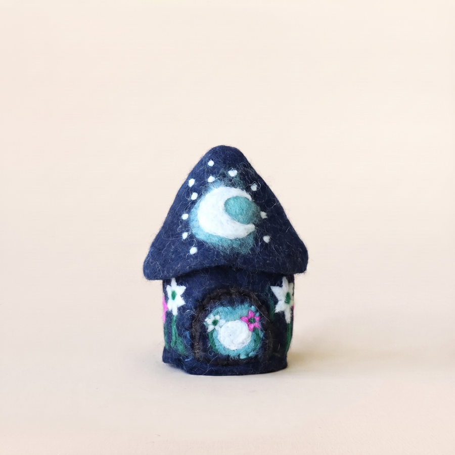Tiny Felt Luna Home