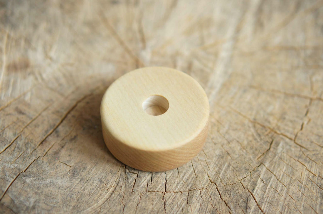 Waldorf Round Stand
