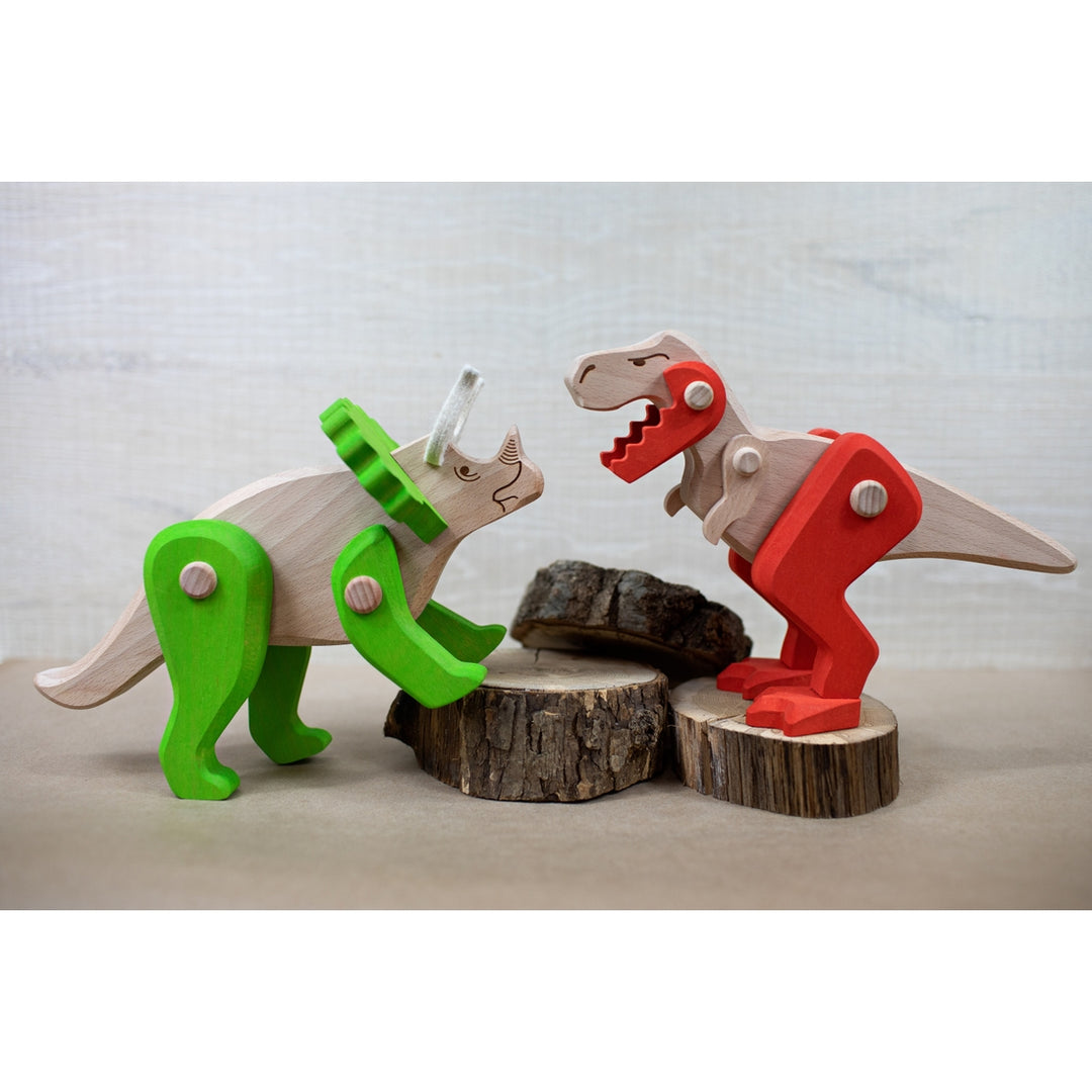 Bajo Triceratops Action Figure