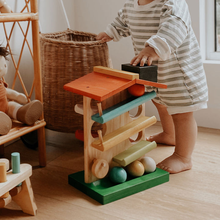 Q Toys Ball Rolling House