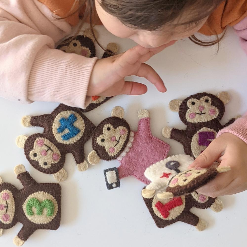 Pre-Order Five Little Monkeys, Finger Puppet Set of 7 (Ships in late February)