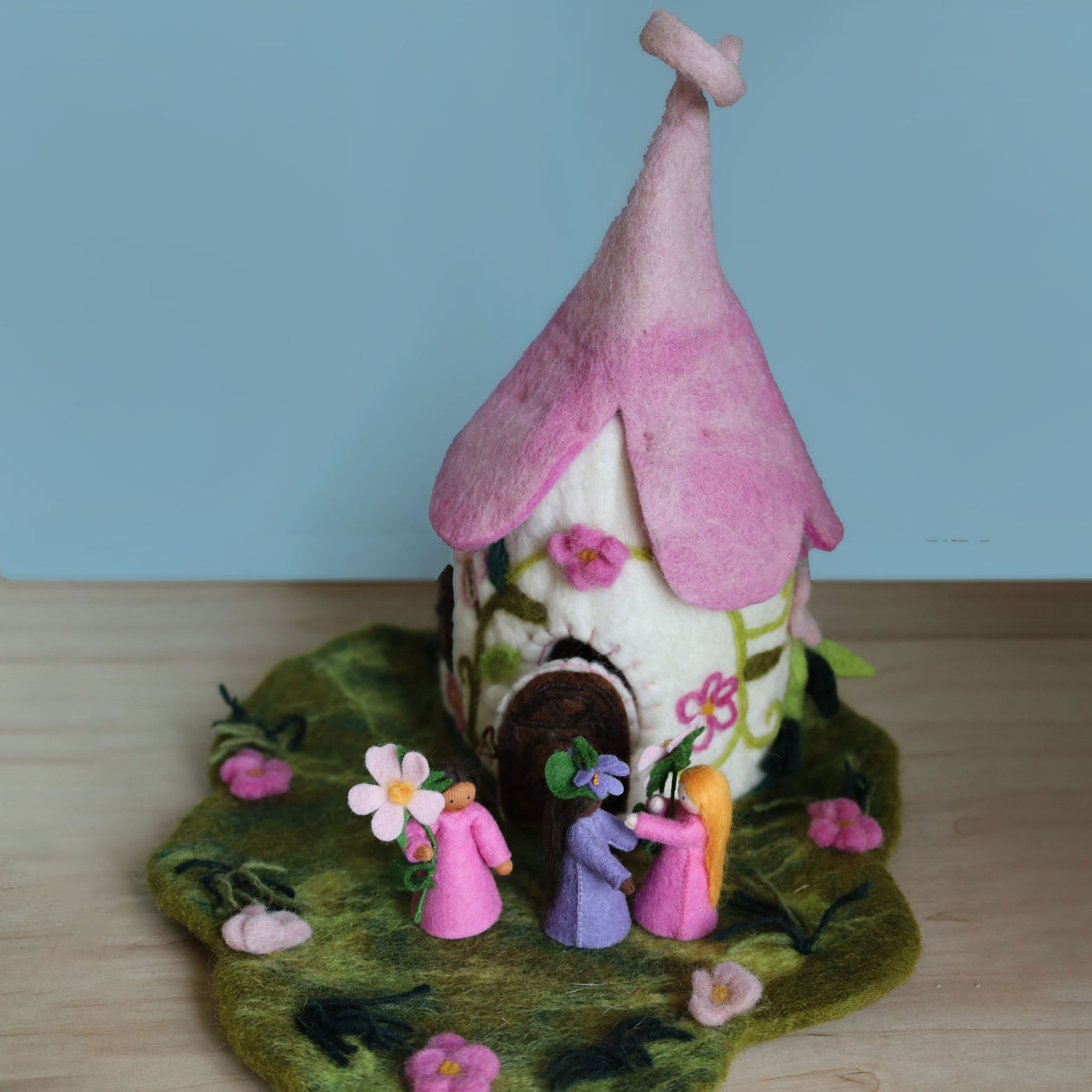 Pre-Order Pink Flower Fairy House and Mat (Ships in late February)