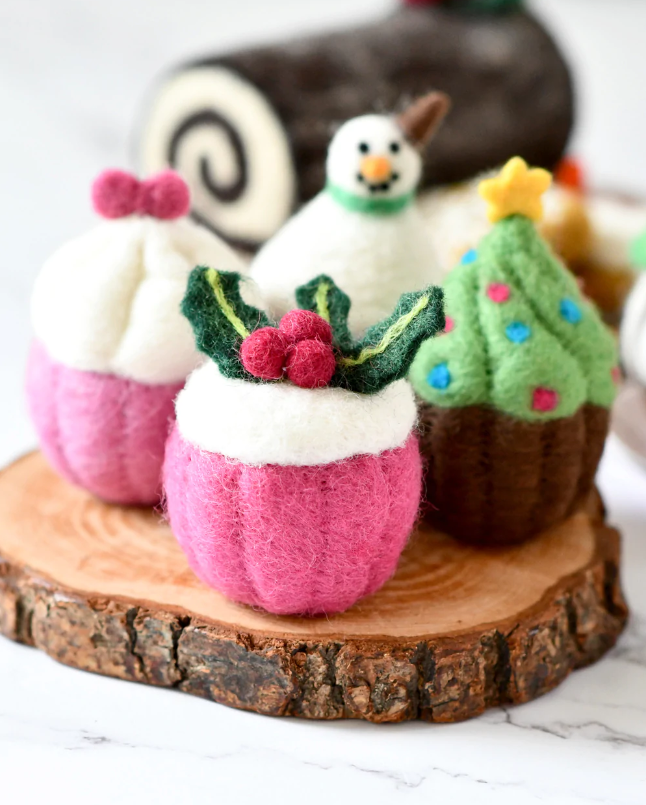 Felt Cupcake, Holly Berry